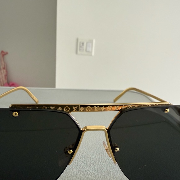 Louis Vuitton Gold and Black Aviator Sunglasses - Picture 1 of 10